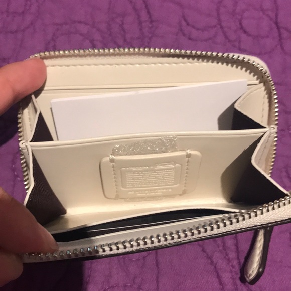 Coach zipper coin/card case - Picture 4 of 4